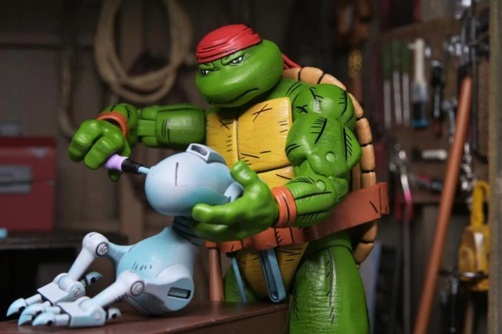 Teenage Mutant Ninja Turtles: Mirage Comics: Handyman Donatello: 7" Action Figure - Neca Action Figure