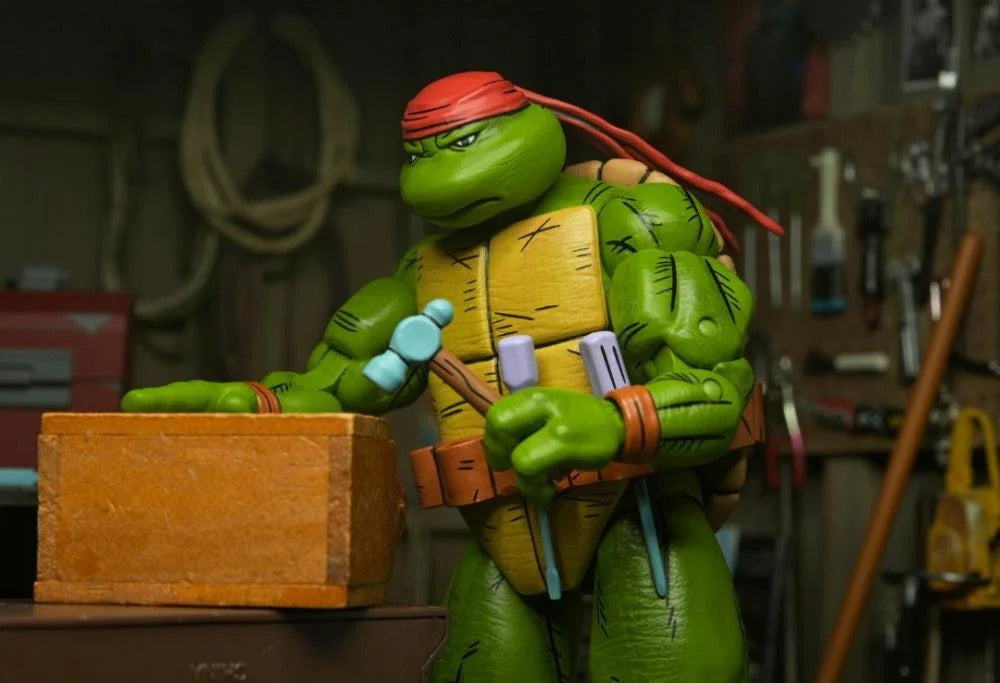 Teenage Mutant Ninja Turtles: Mirage Comics: Handyman Donatello: 7" Action Figure - Neca Action Figure