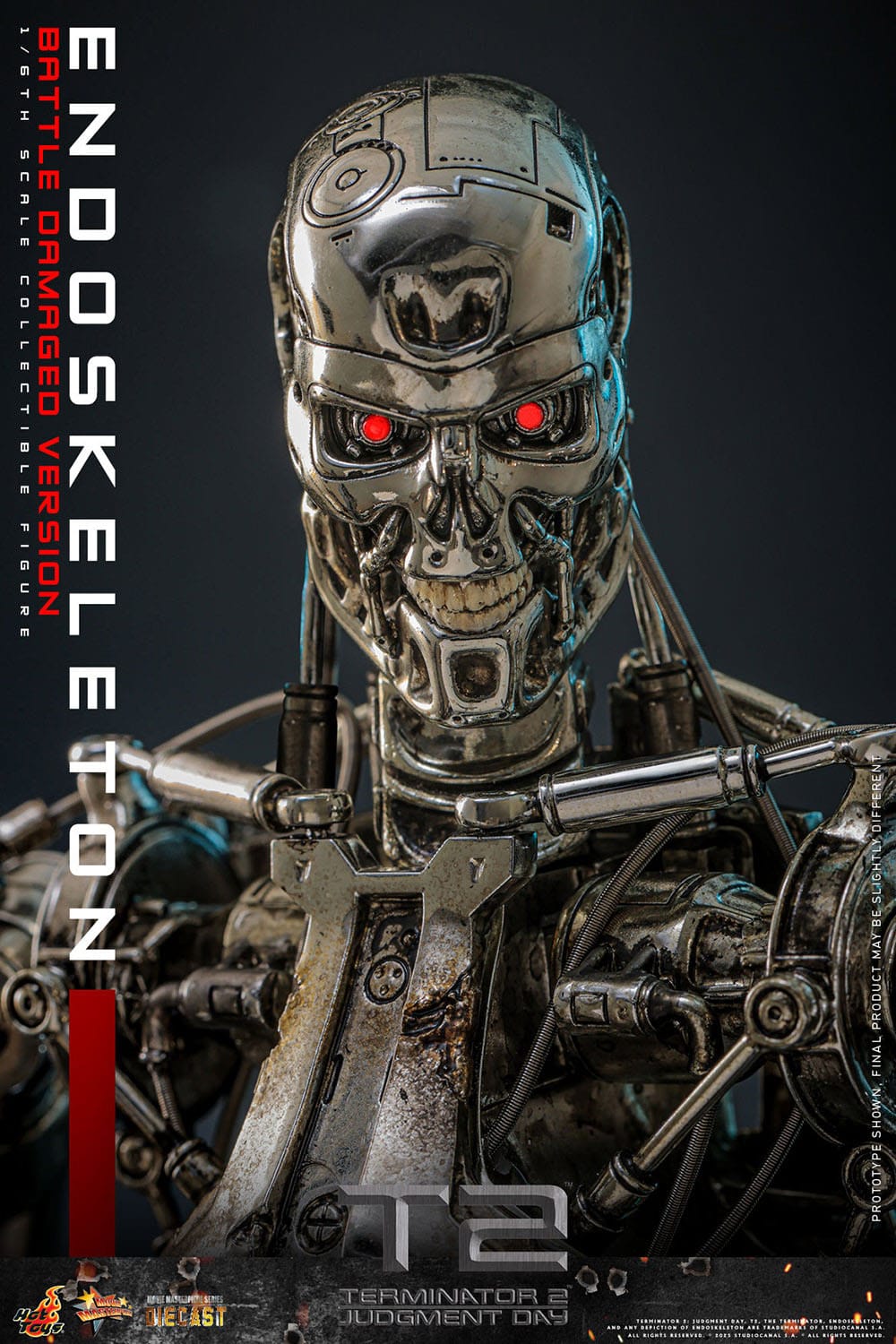 Terminator 2: Judgement: Endoskeleton (Battle Damaged Ver.): 1/6th Scale Action Figure - Hot Toys Action Figure