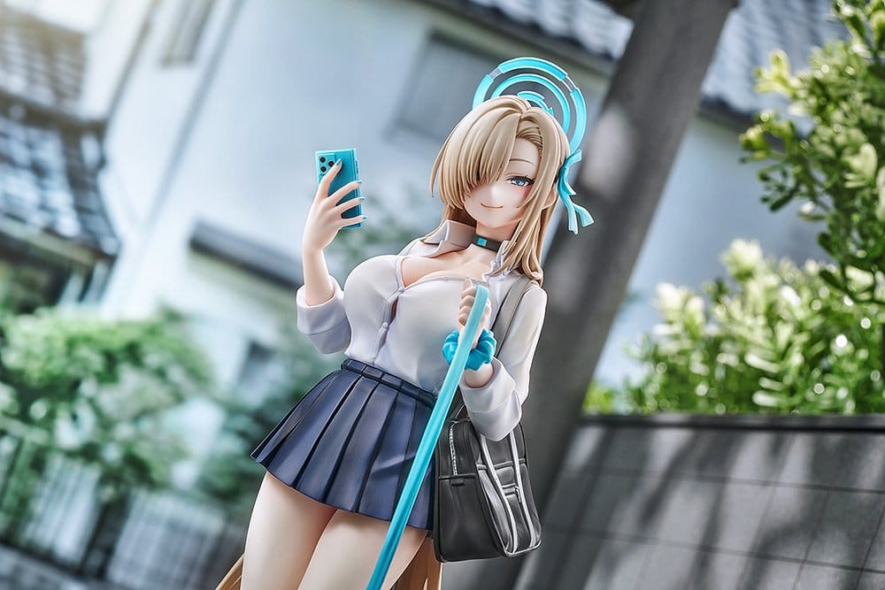 Blue Archive PVC Figure 1/7 Asuna (School): Memorial Lobby Ver. 26 cm - Good Smile Arts Shanghai Statues