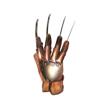 A Nightmare on Elm Street 3: Dream Warriors Replica 1/1 Freddy's Glove - Trick Or Treat Studios Replicas: 1/1