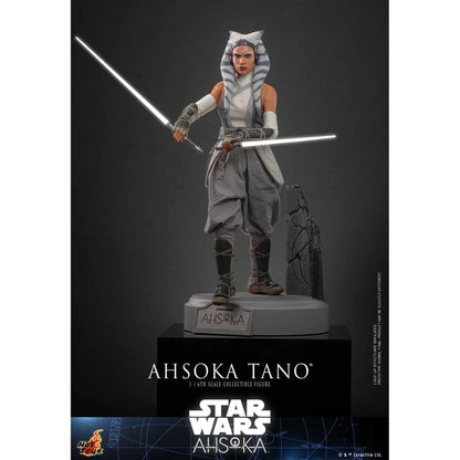Ahsoka Tano: White Version: Star Wars: Ahsoka - Hot Toys Action Figure