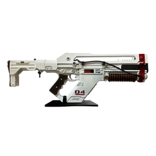 Alien: Romulus: Pulse Rifle: Life-Size Model Replica - Hollywood Collectibles Group Replicas: down-scaled