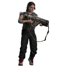 Alien: Romulus: Rain Carradine: 1/6th Scale Action Figure - Hot Toys Action Figure