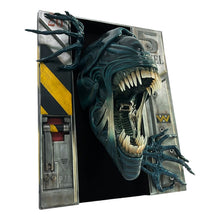 Aliens Alien Queen 1/2 Scale Limited Edition Wall Sculpture - Hollywood Collectibles Group Statues