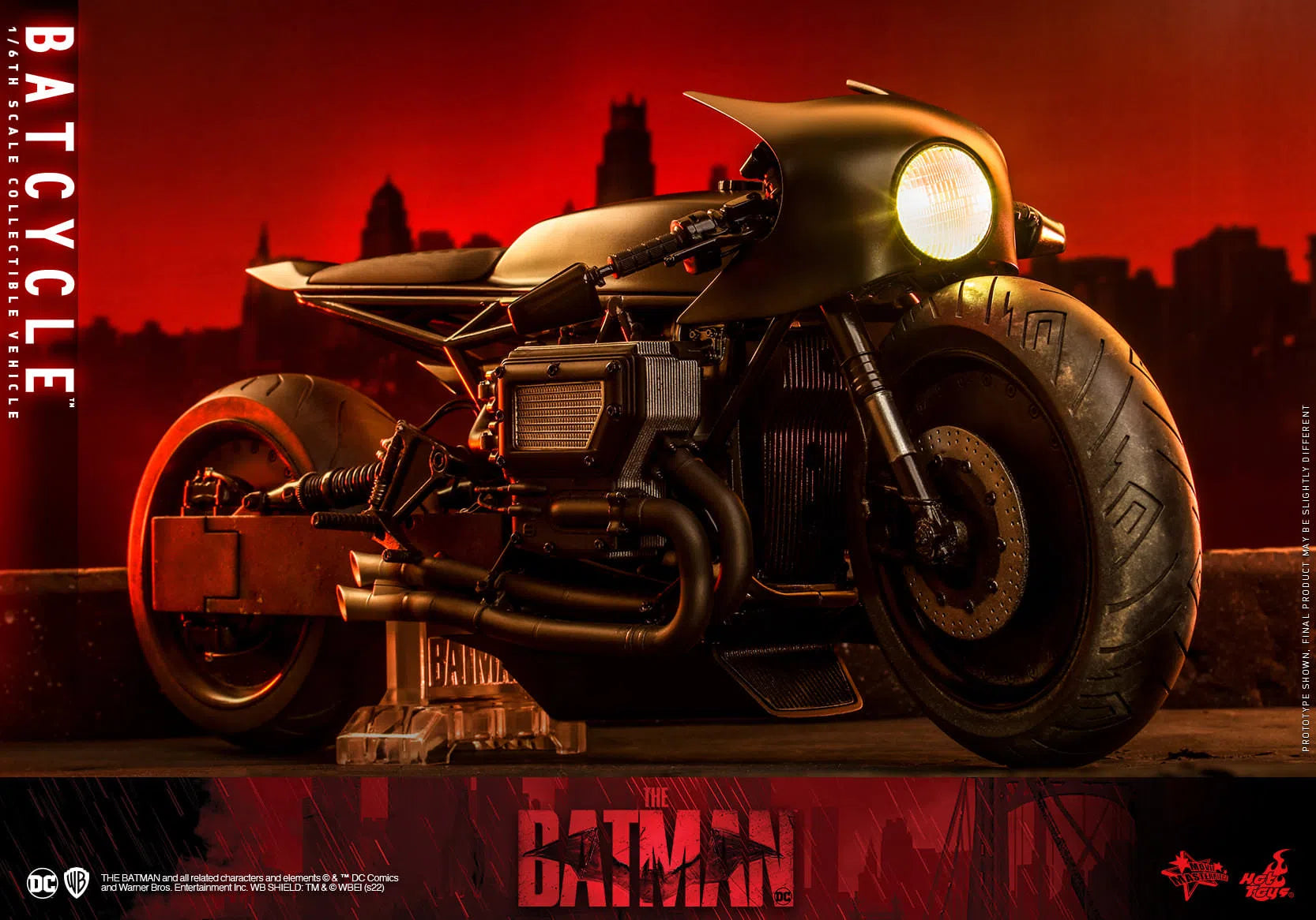 Batcycle: The Batman: DC Comics: MMS642 Hot Toys