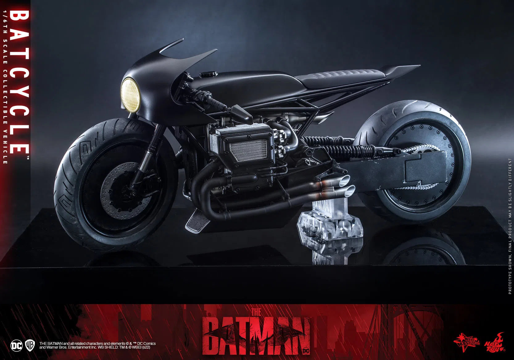 Batcycle: The Batman: DC Comics: MMS642 Hot Toys