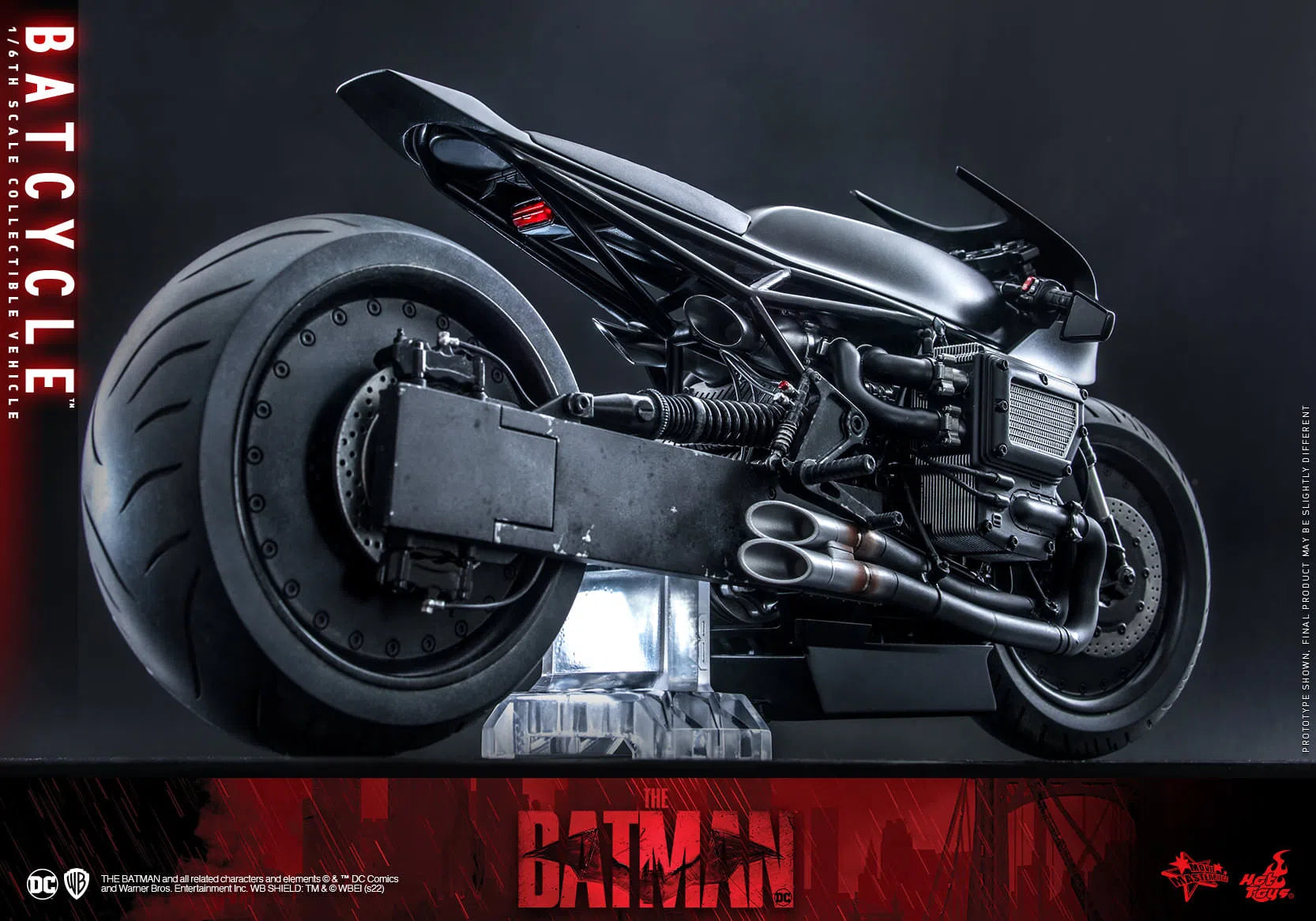 Batcycle: The Batman: DC Comics: MMS642 Hot Toys