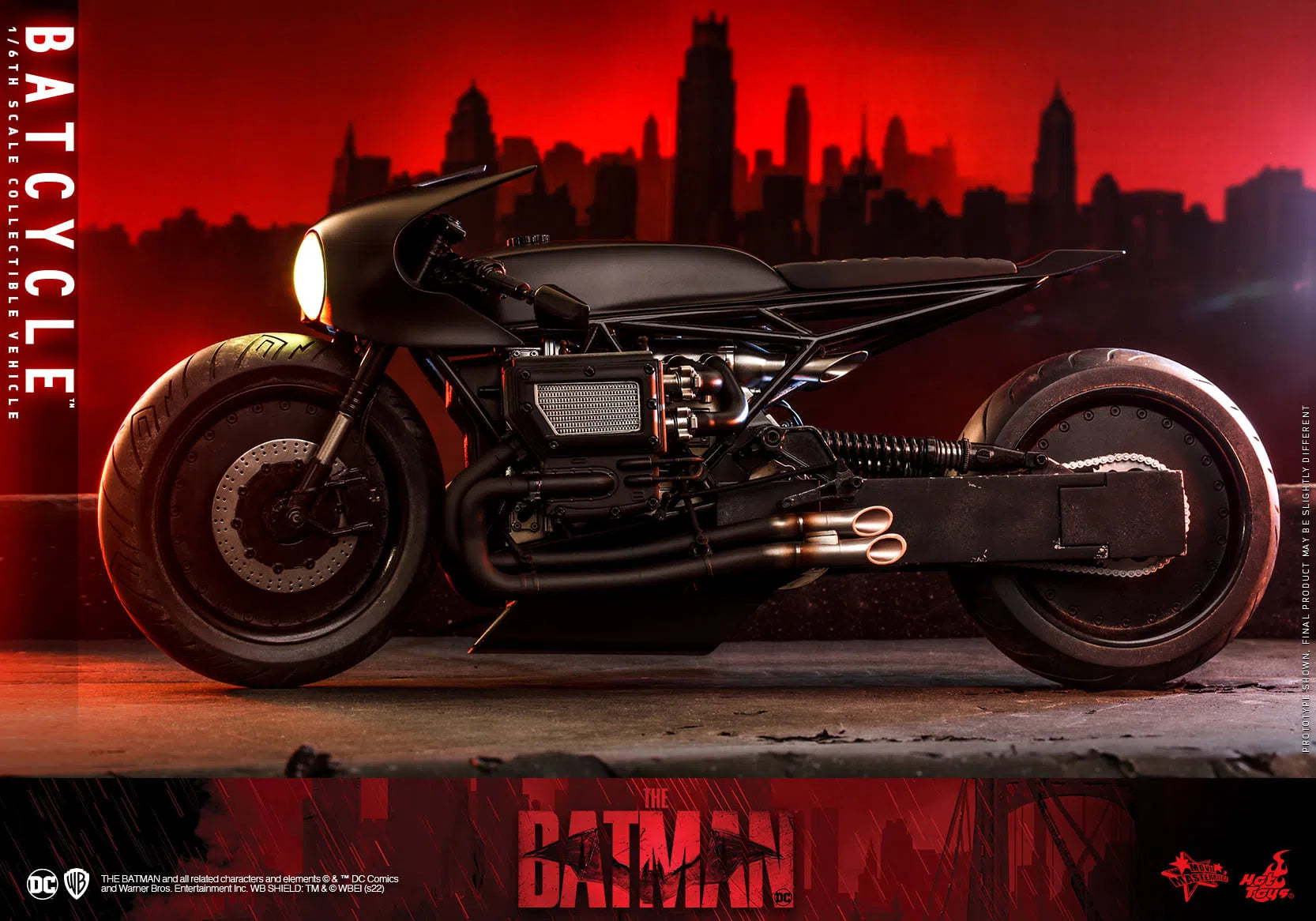 Batcycle: The Batman: DC Comics: MMS642 Hot Toys