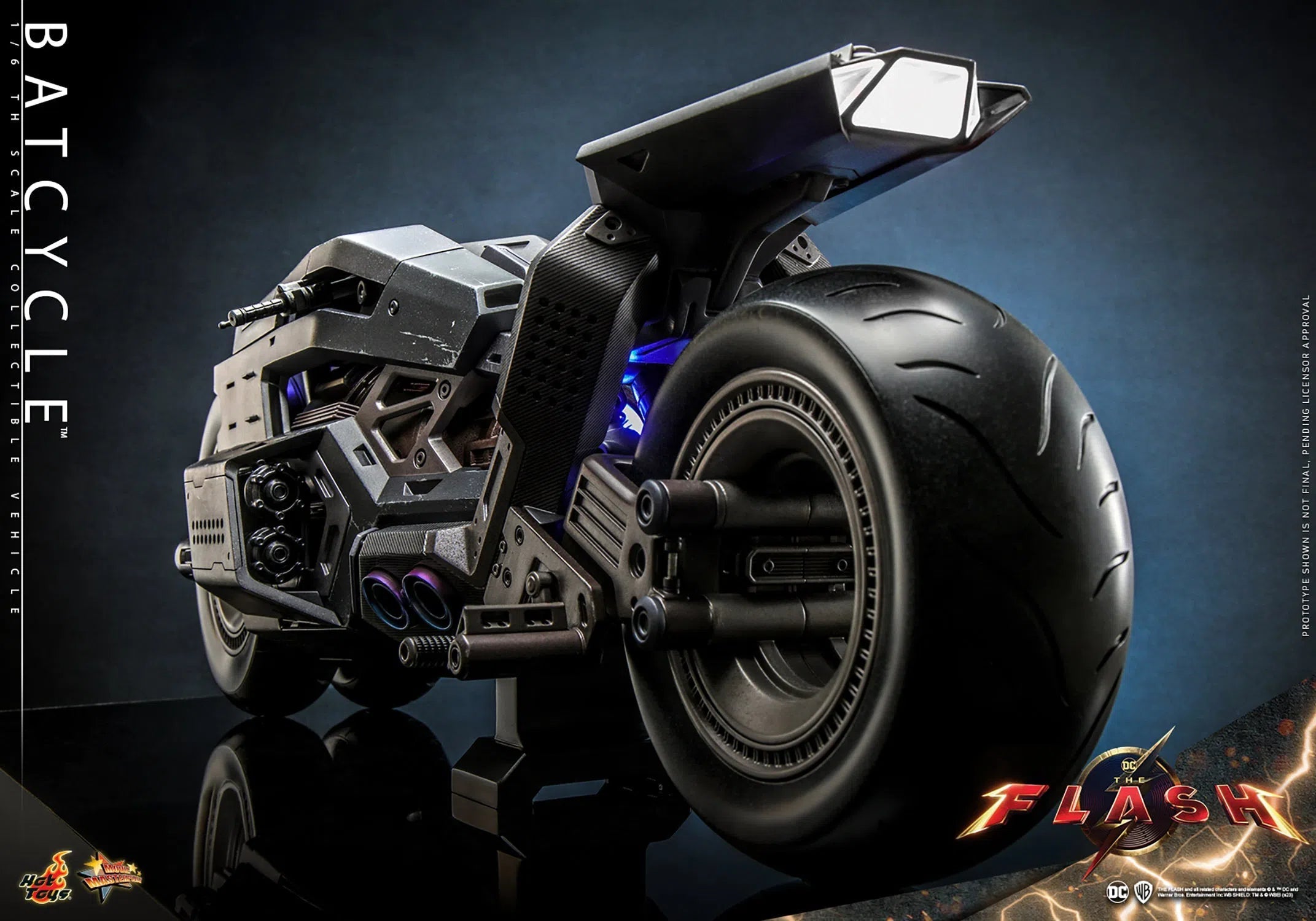 Batcycle: The Flash: Dc Comics Hot Toys