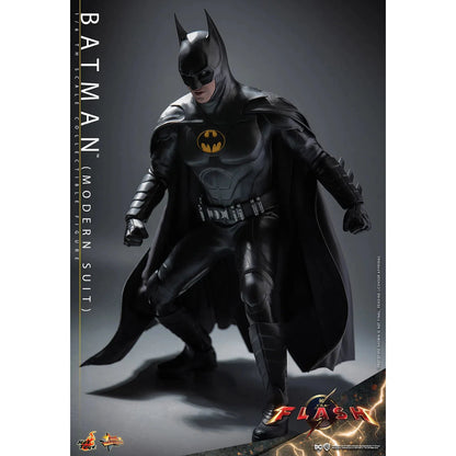 Batman: Modern Suit: The Flash: Dc Comics - Hot Toys Action Figure