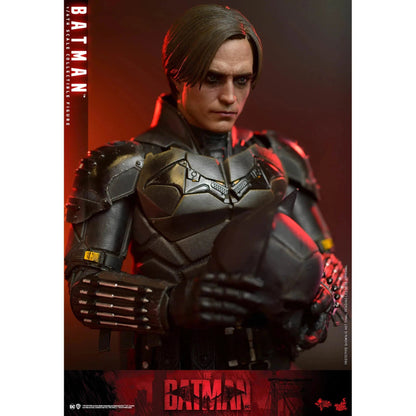 Batman : The Batman: DC Comics: MMS638 - Hot Toys Action Figure