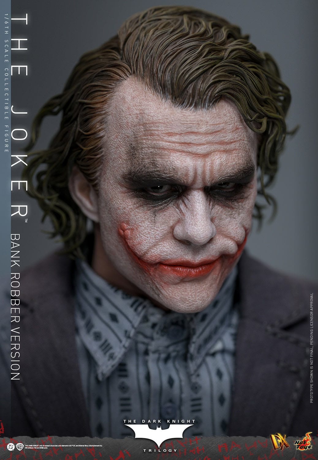 Batman: The Dark Knight: The Joker (Bank Robber Version) DX: 1/6th - Hot Toys Action Figures