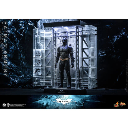 Bruce Wayne With Batman Armory: The Dark Knight Rises - Hot Toys Action Figure