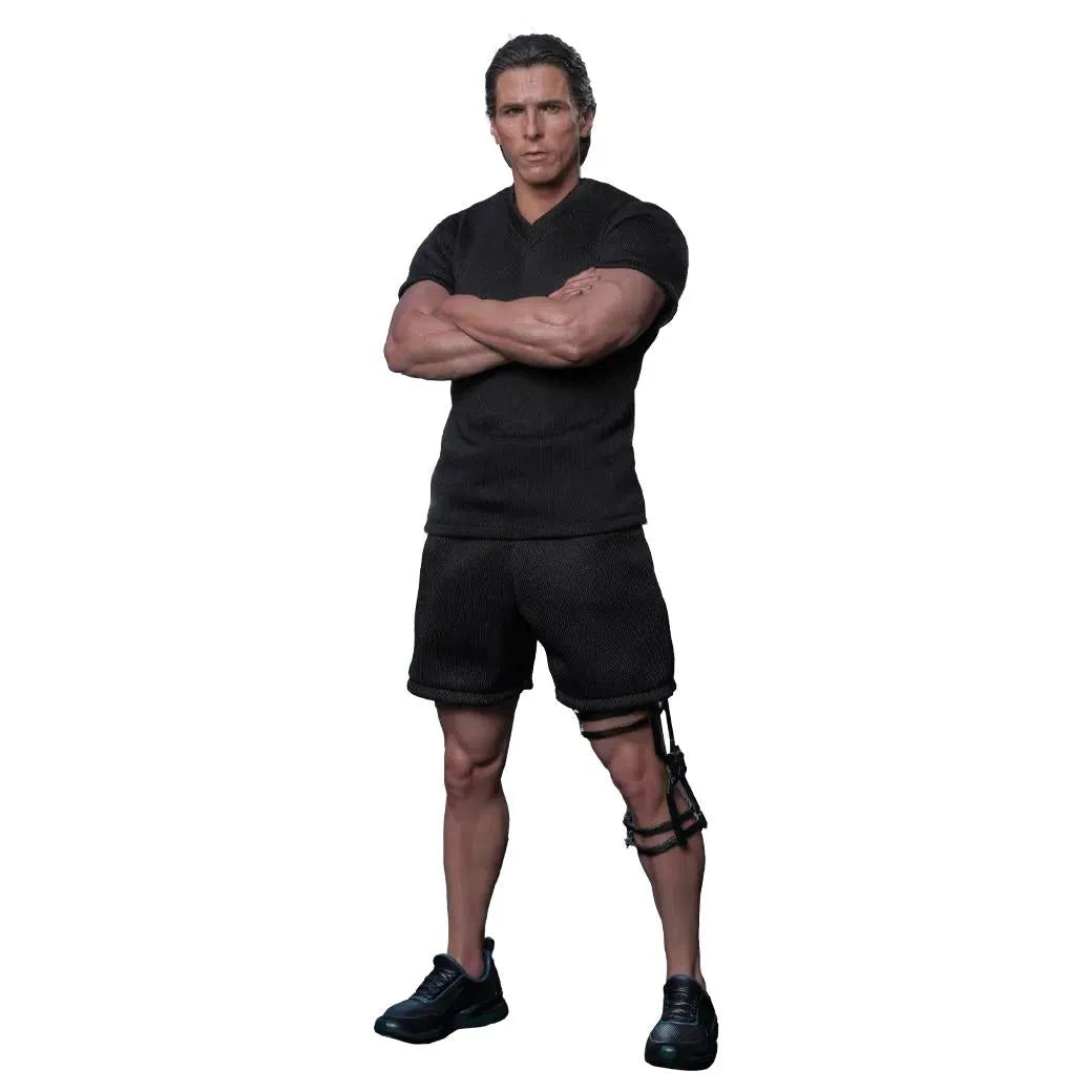 Bruce Wayne With Batman Armory: The Dark Knight Rises - Hot Toys Action Figure