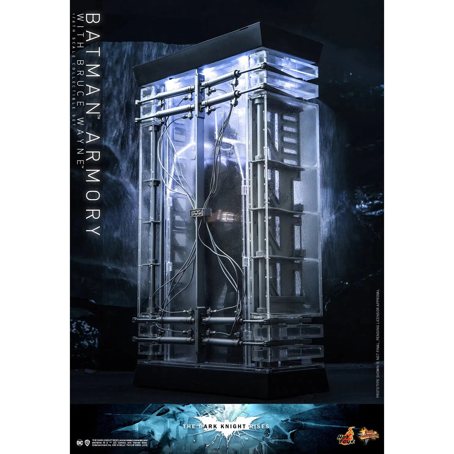 Bruce Wayne With Batman Armory: The Dark Knight Rises - Hot Toys Action Figure