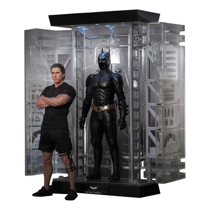Bruce Wayne With Batman Armory: The Dark Knight Rises - Hot Toys Action Figure
