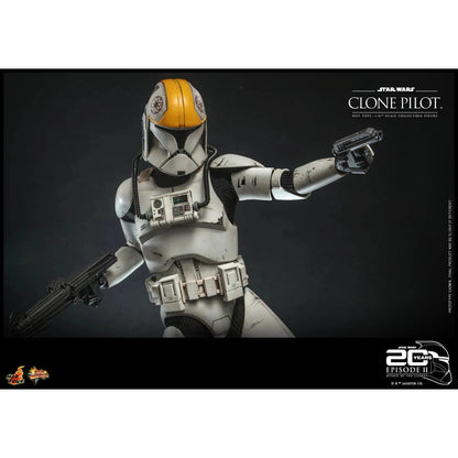 Clone Pilot: Star Wars: Attack Of The Clones: MMS648 - Hot Toys Action Figure