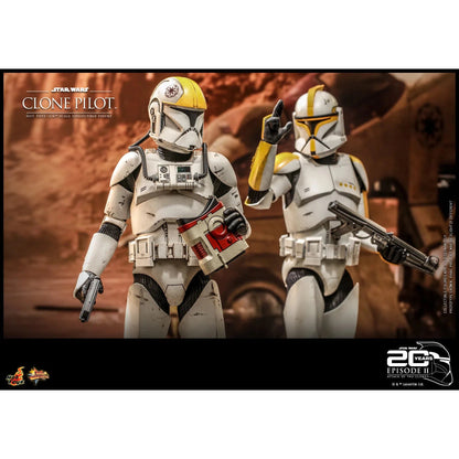 Clone Pilot: Star Wars: Attack Of The Clones: MMS648 - Hot Toys Action Figure
