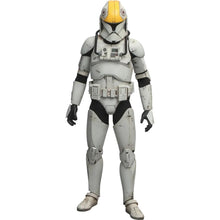 Clone Pilot: Star Wars: Attack Of The Clones: MMS648 Hot Toys