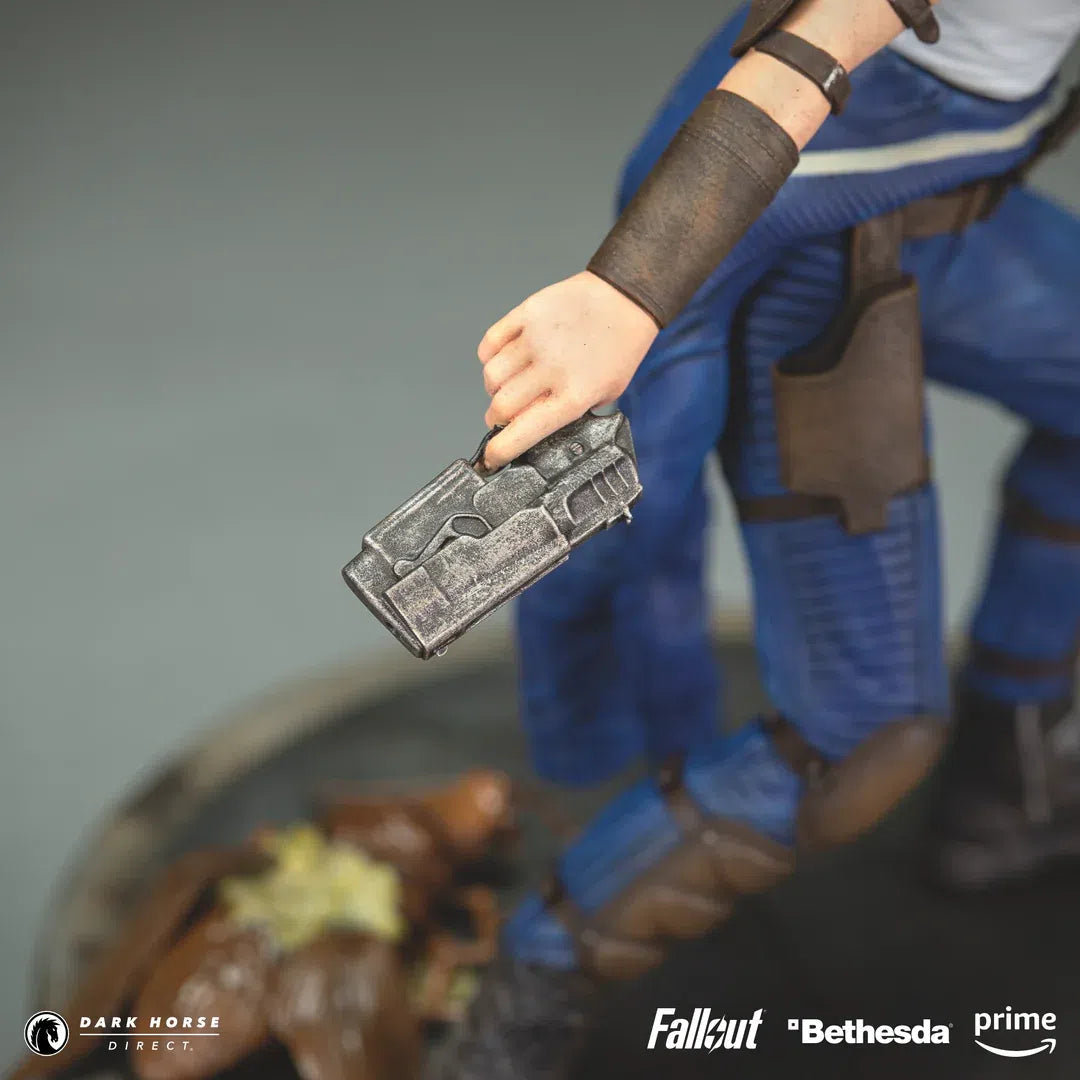 Fallout: Lucy: Tv Series: Figure Dark Horse