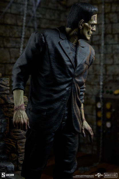 Frankenstein: Frankenstein (Fully Sculpted Ver.) Premium Format Mixed Media Statue - Sideshow Collectibles Statue
