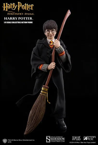 Harry Potter & The Sorcerers Stone: Harry Potter Figure - Star Ace Action Figures