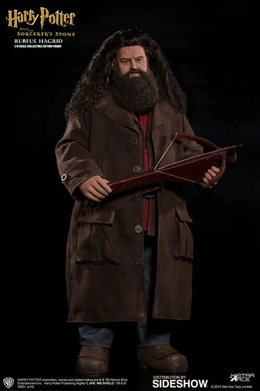 Harry Potter & The Sorcerers Stone: Rubeus Hagrid Deluxe: Sixth Scale Star Ace