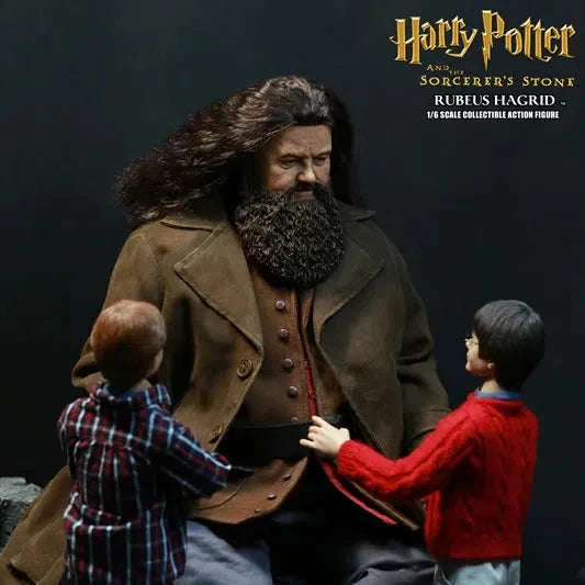 Harry Potter & The Sorcerers Stone: Rubeus Hagrid Deluxe: Sixth Scale Star Ace