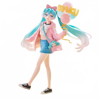 Hatsune Miku Muchute PVC Figure Theme Park Date Version 19 cm - Furyu Statues