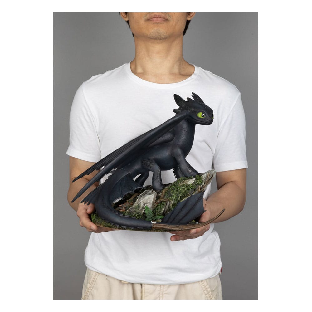 How To Train Your Dragon: Standing Toothless: Master Craft Statue - Beast Kingdom Toys Statue