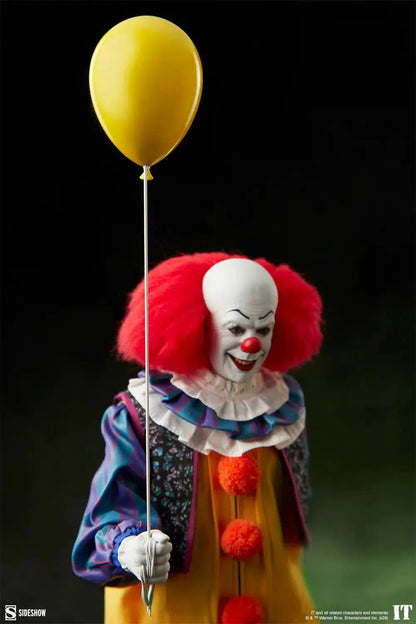 IT: Pennywise: 1990: Sixth Scale Figure - Sideshow Collectibles Action Figure