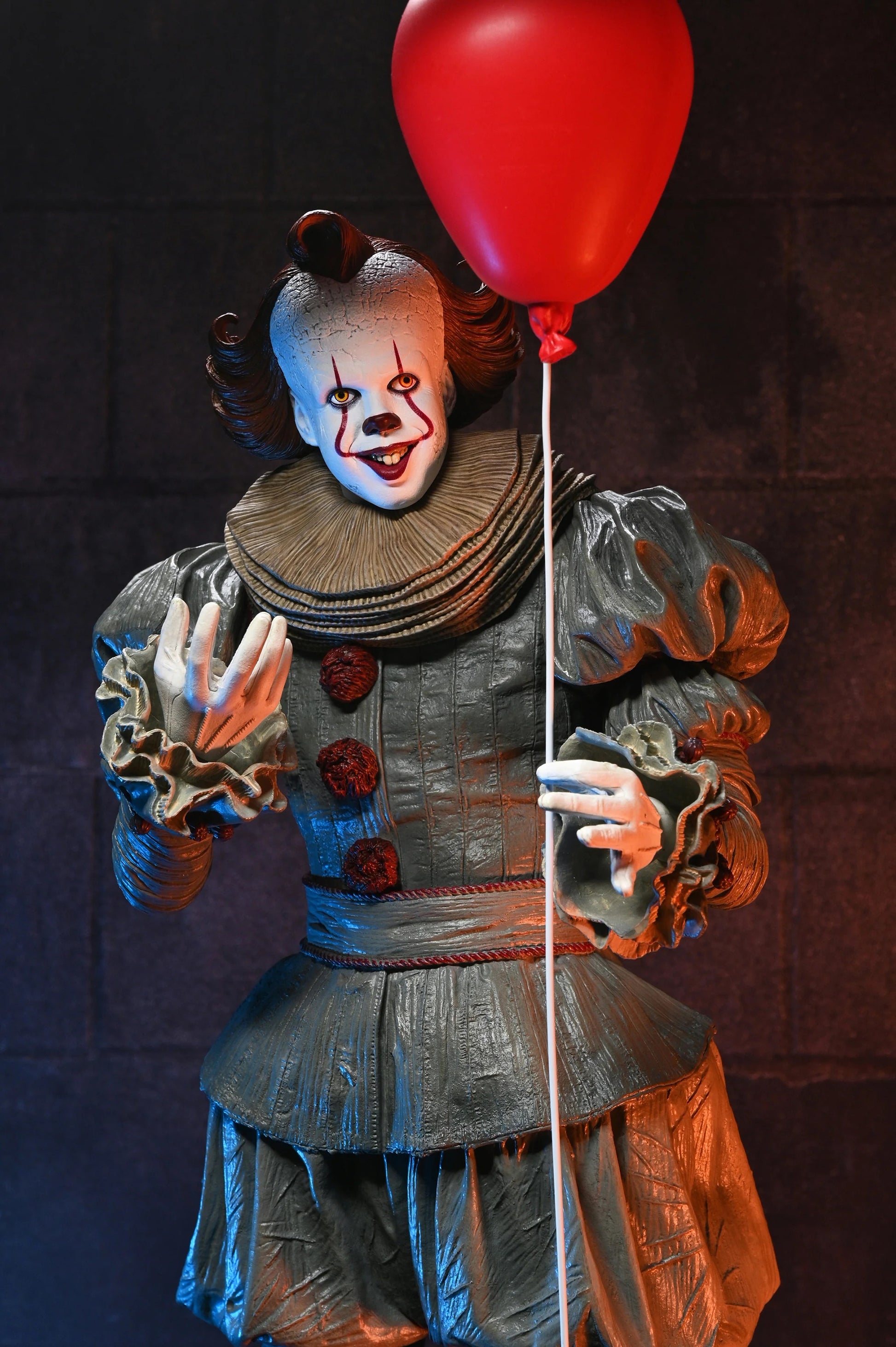 IT: Welcome to Derry: Pennywise: 1/4 - Neca Action Figures