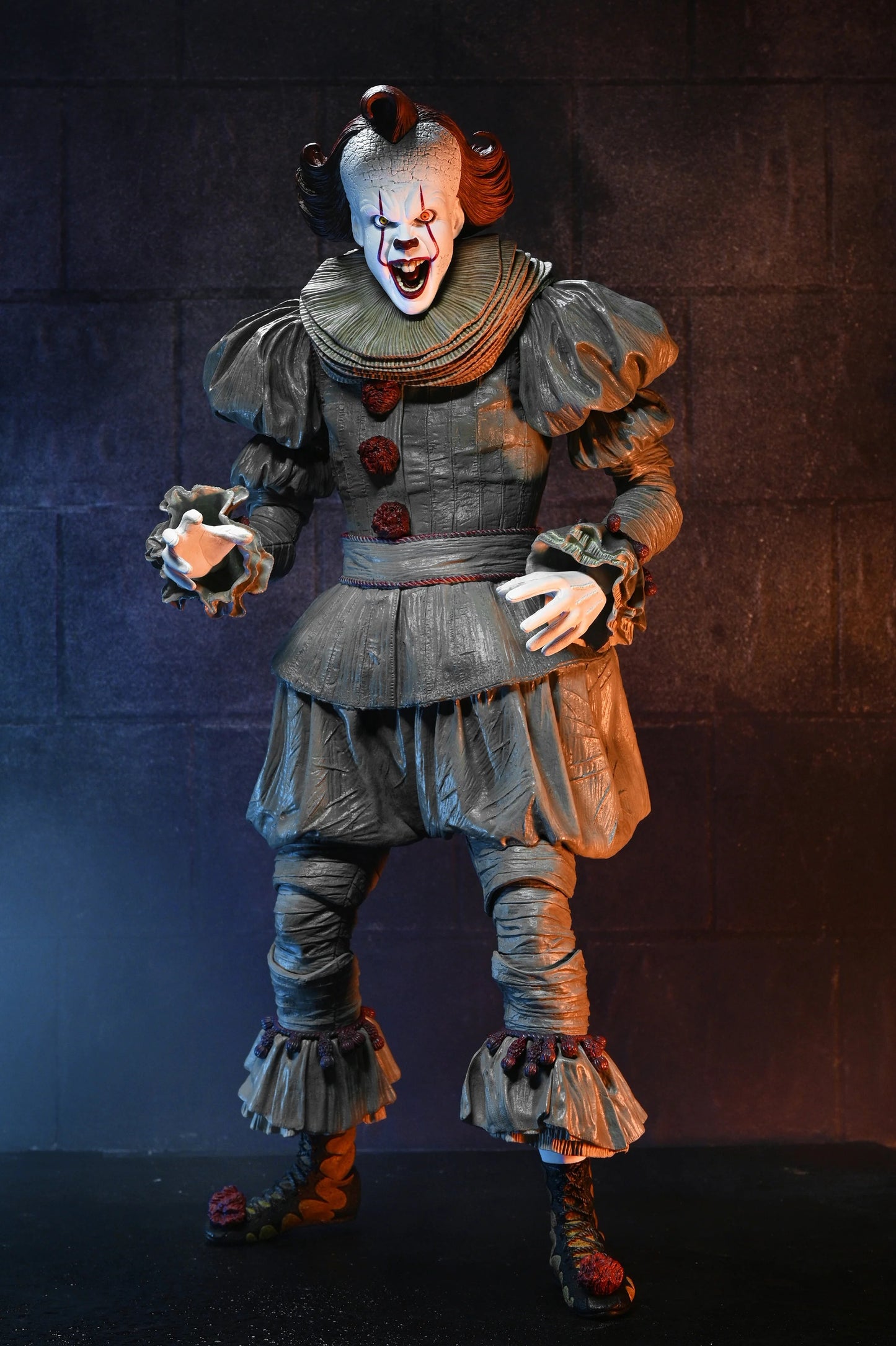 IT: Welcome to Derry: Pennywise: 1/4 Scale Action Figure - Neca Action Figure