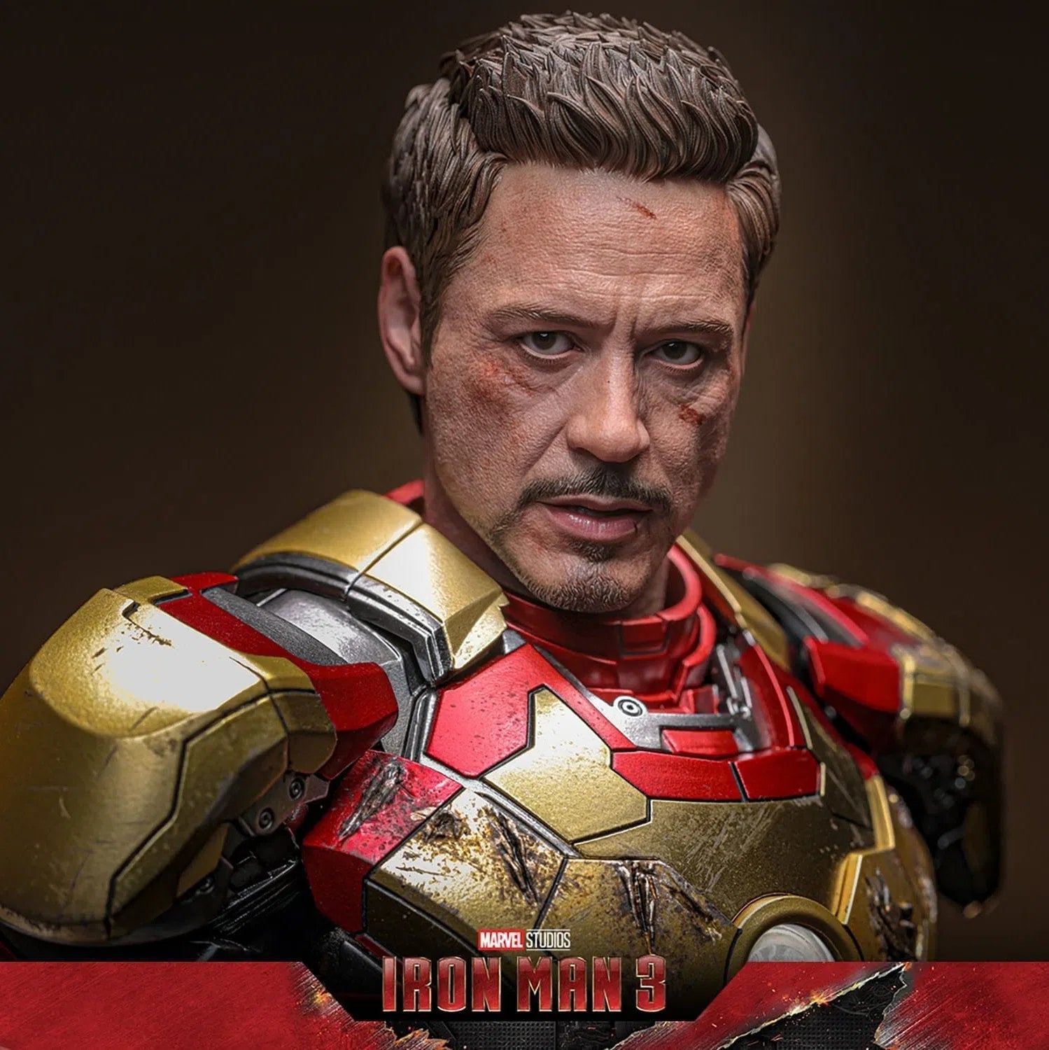 Iron Man 3: Iron Man Mark XLII (2.0): Deluxe: Marvel: Diecast - Hot Toys Action Figure