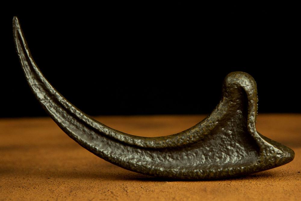 Jurassic Park Replica 1/1 Raptor Claw - Doctor Collector Replicas: 1/1