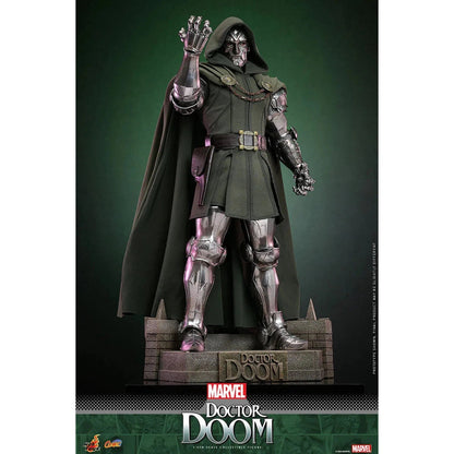 Marvel Comics: Doctor Doom: CMS022 - Hot Toys Action Figure
