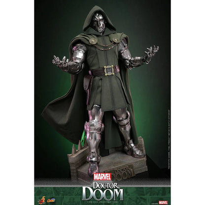 Marvel Comics: Doctor Doom: CMS022 - Hot Toys Action Figure