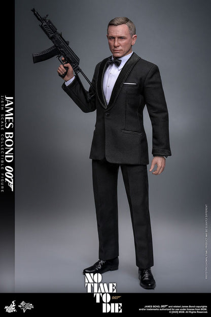 No Time To Die: James Bond: 1/6th Scale Action Figure - Hot Toys Action Figure