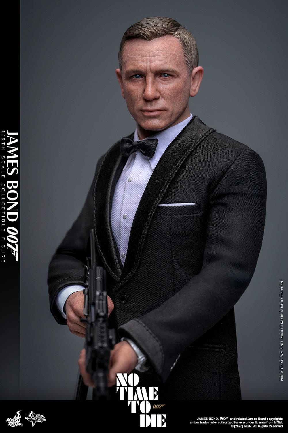 No Time To Die: James Bond: 1/6th Scale Action Figure - Hot Toys Action Figure