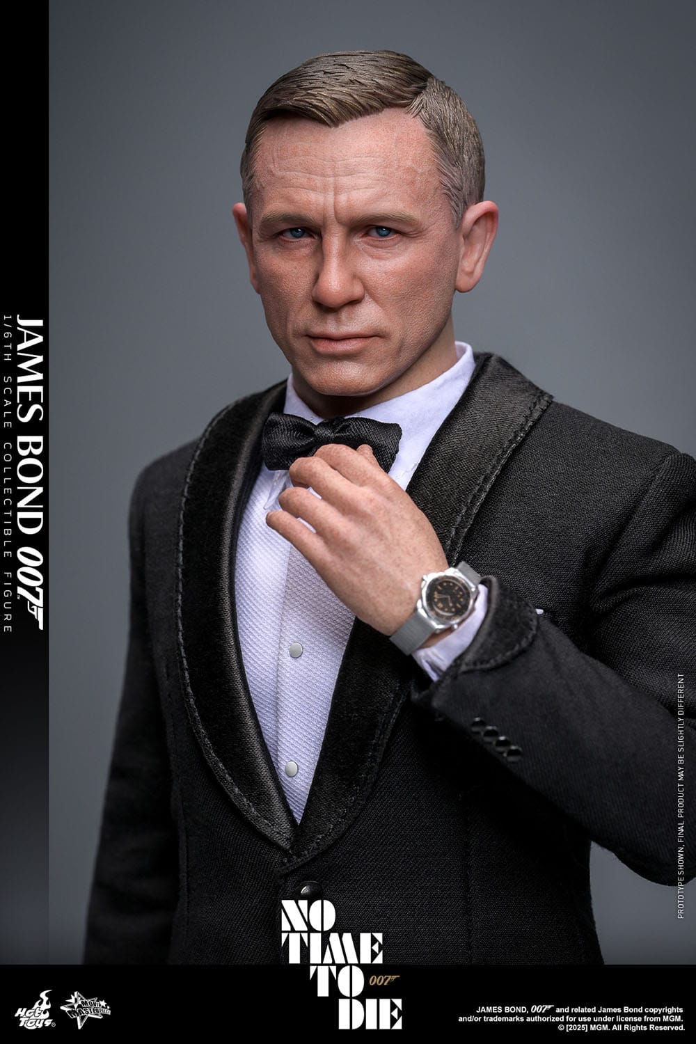 No Time To Die: James Bond: 1/6th Scale Action Figure - Hot Toys Action Figure