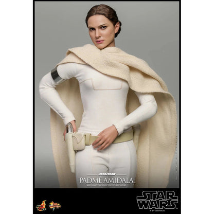 Padme Amidala: Star Wars Episode II: Attack Of The Clones - Hot Toys Action Figure