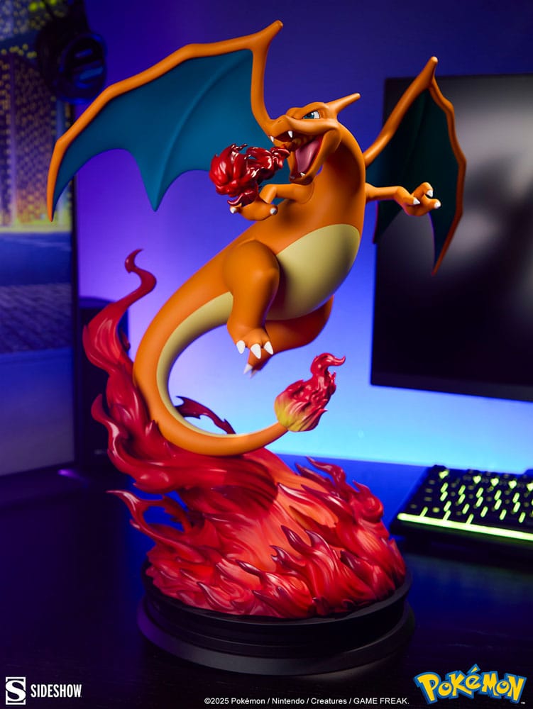 Pokémon: Charizard: Statue - Sideshow Collectibles Statue