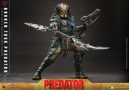 Predator: Broken Tusk Predator: 1/6th - Hot Toys Action Figures