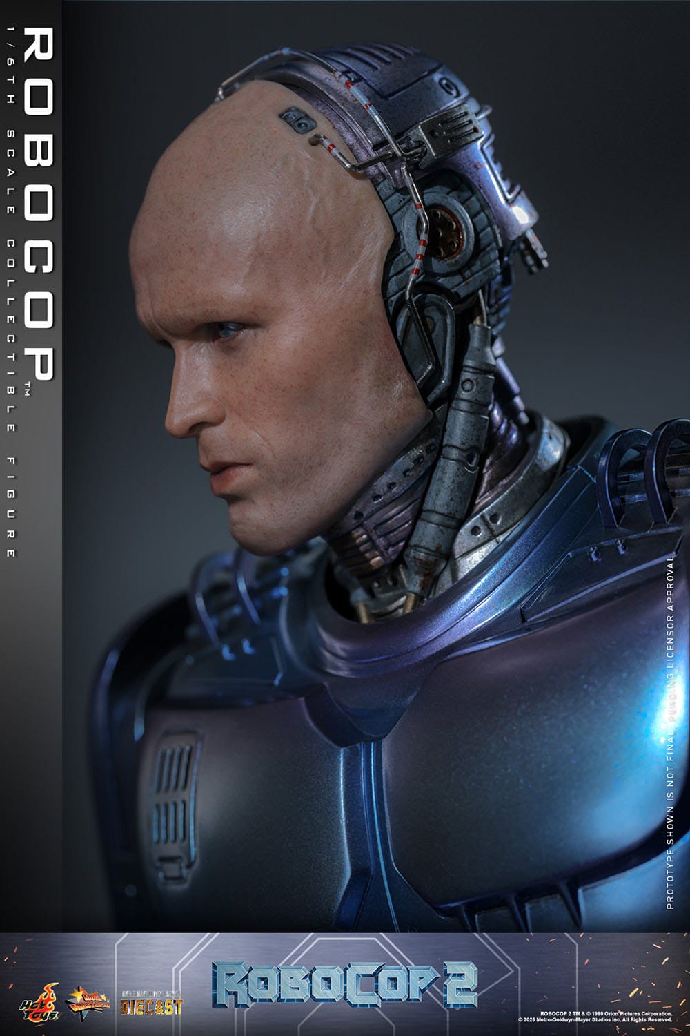 RoboCop 2: RoboCop: 1/6th - Hot Toys Action Figures