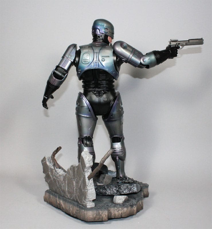 RoboCop: RoboCop: 1/4 Statue - Hollywood Collectibles Group Statue