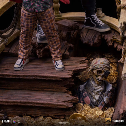 Sloth And Chunk: Deluxe: The Goonies: 1/10 Art Scale - Iron Studios Statue