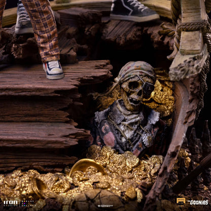 Sloth And Chunk: Deluxe: The Goonies: 1/10 Art Scale - Iron Studios Statue