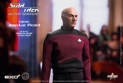 Star Trek: The Next Generation: Captain Jean-Luc Picard: Essential Duty Uniform Version EX0-6