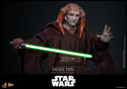 Star Wars: Episode III: Revenge Of The Sith: Saesee Tiin: 1/6th Scale Action Figure - Hot Toys Action Figure